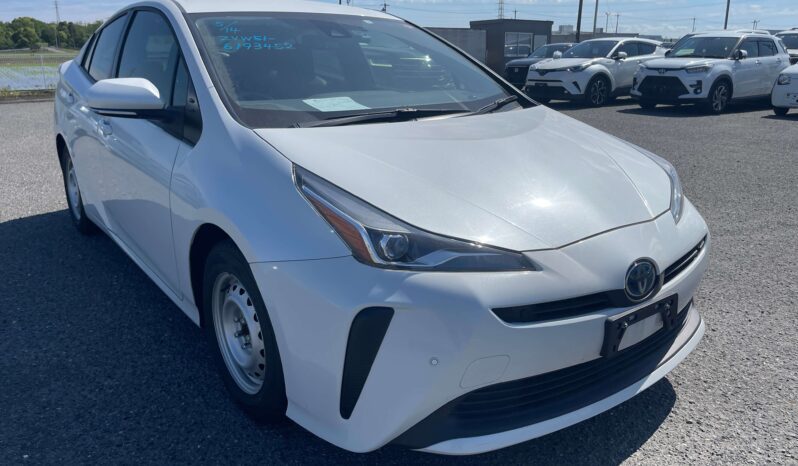 
								Toyota Prius full									