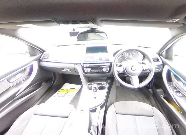 
								BMW 3 SERIES 2016/12 330E I PERFORMANCE M SPORTS full									
