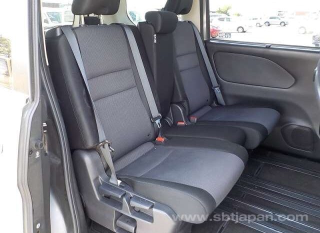 
								NISSAN SERENA XV full									