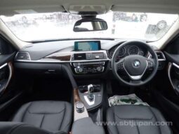 
										BMW 3 SERIES 2017/5 320I TOURING LUXURY full									