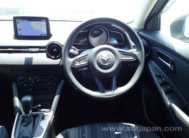 
								MAZDA DEMIO 2018/11 15C full									