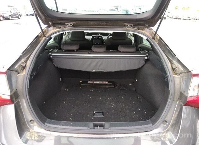 
								TOYOTA PRIUS 2019 S full									