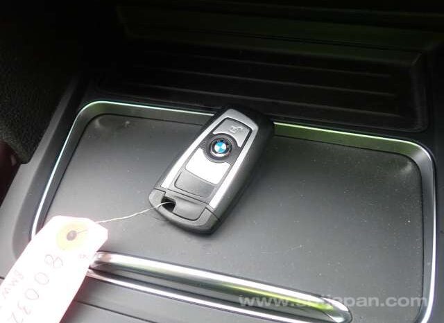 
								BMW 3 SERIES 2017/5 320I TOURING LUXURY full									