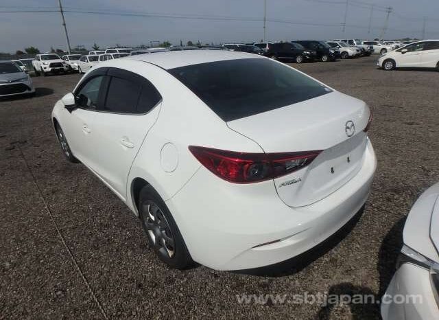 
								MAZDA AXELA 2017/4 15C full									