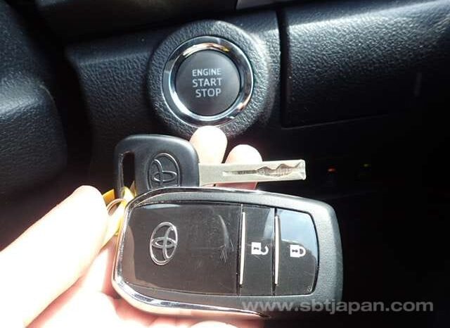 
								TOYOTA HILUX 2022/9 Z full									