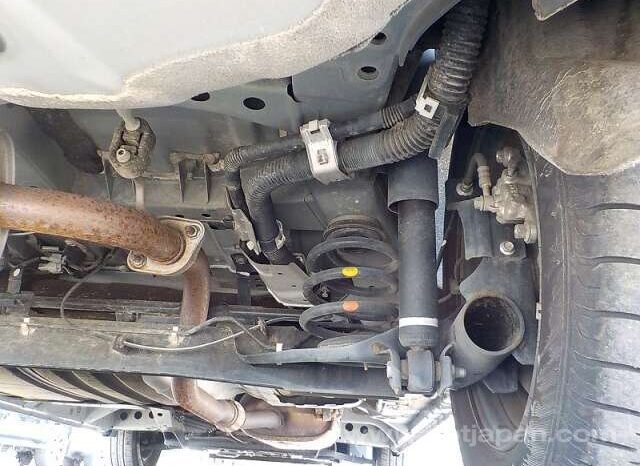 
								NISSAN SERENA XV full									