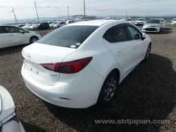 
										MAZDA AXELA 2017/4 15C full									