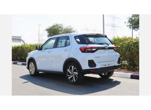 
								TOYOTA RAIZE 2023 GULF SPACE FULL AUTOMATIC full									