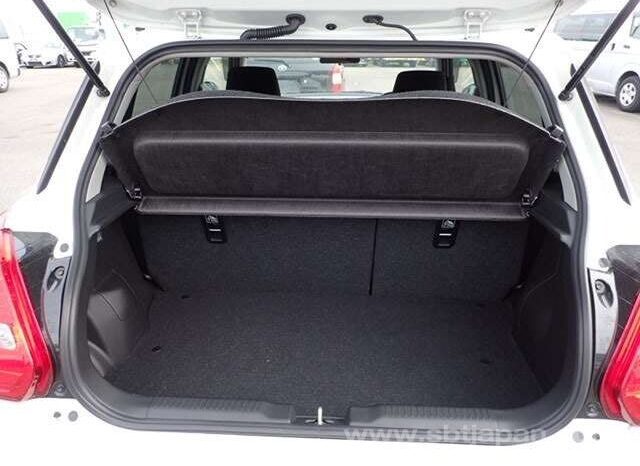 
								SUZUKI SWIFT 2021/3 HYBRID SZ full									