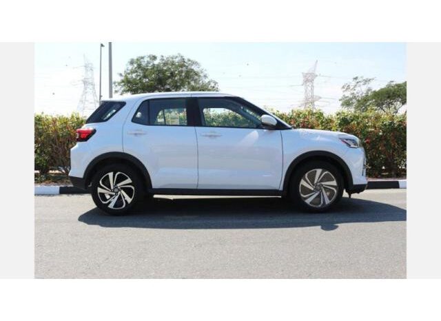 
								TOYOTA RAIZE 2023 GULF SPACE FULL AUTOMATIC full									