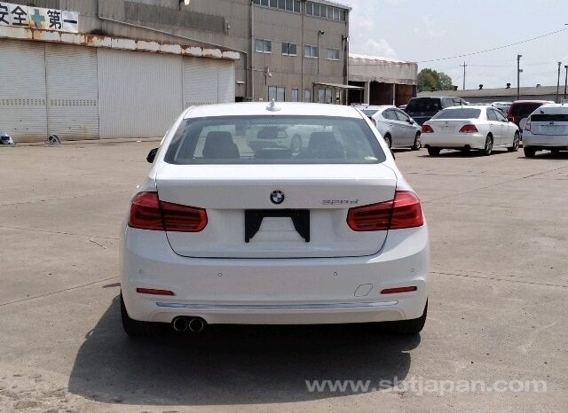 
								BMW 3 SERIES 2017/7 320D LUXURY full									