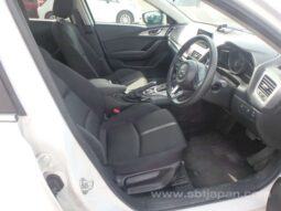 
										MAZDA AXELA 2017/4 15C full									