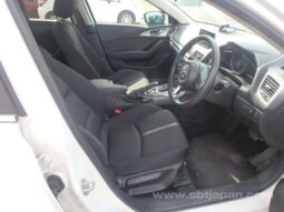 
										MAZDA AXELA 2017/4 15C full									