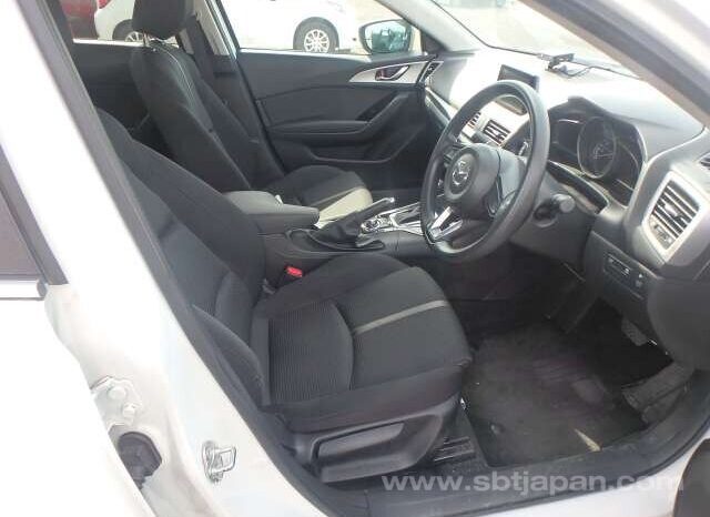 
								MAZDA AXELA 2017/4 15C full									