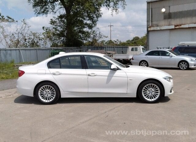 
								BMW 3 SERIES 2017/7 320D LUXURY full									