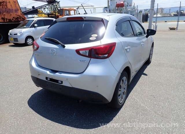 
								MAZDA DEMIO 2018/11 15C full									