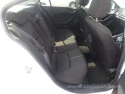 
										MAZDA AXELA 2017/4 15C full									