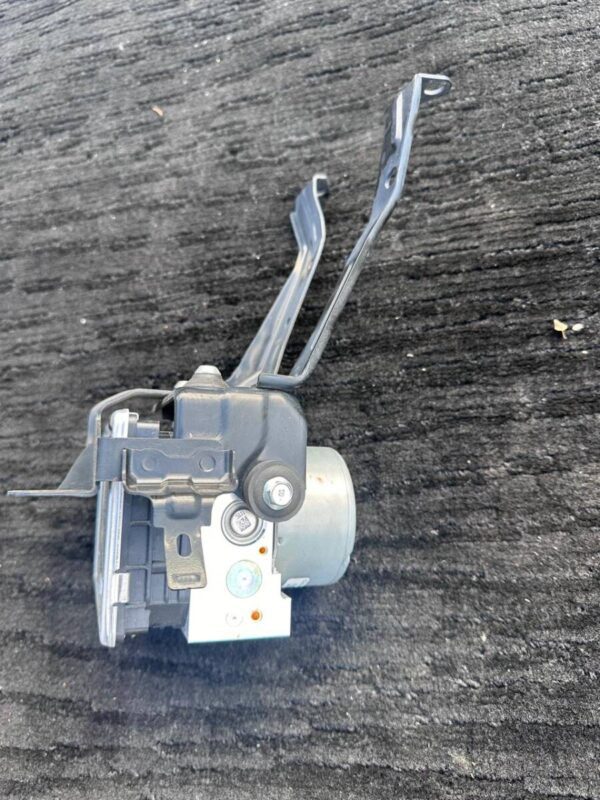 Genuine Subaru Impreza XV 《 GT7 》 ABS Brake Actuator 27536-FL040 - Image 3