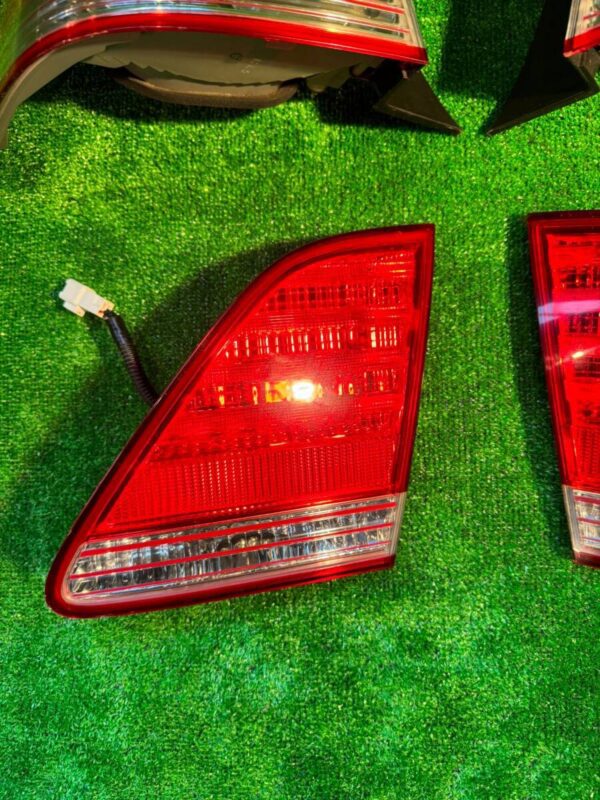 TOYOTA CROWN GRS180 GRS181 GRS182 GRS183 GRS184 Genuine Tail Lamp Set Ichikoh 30-303 30-304 4 pieces - Image 7